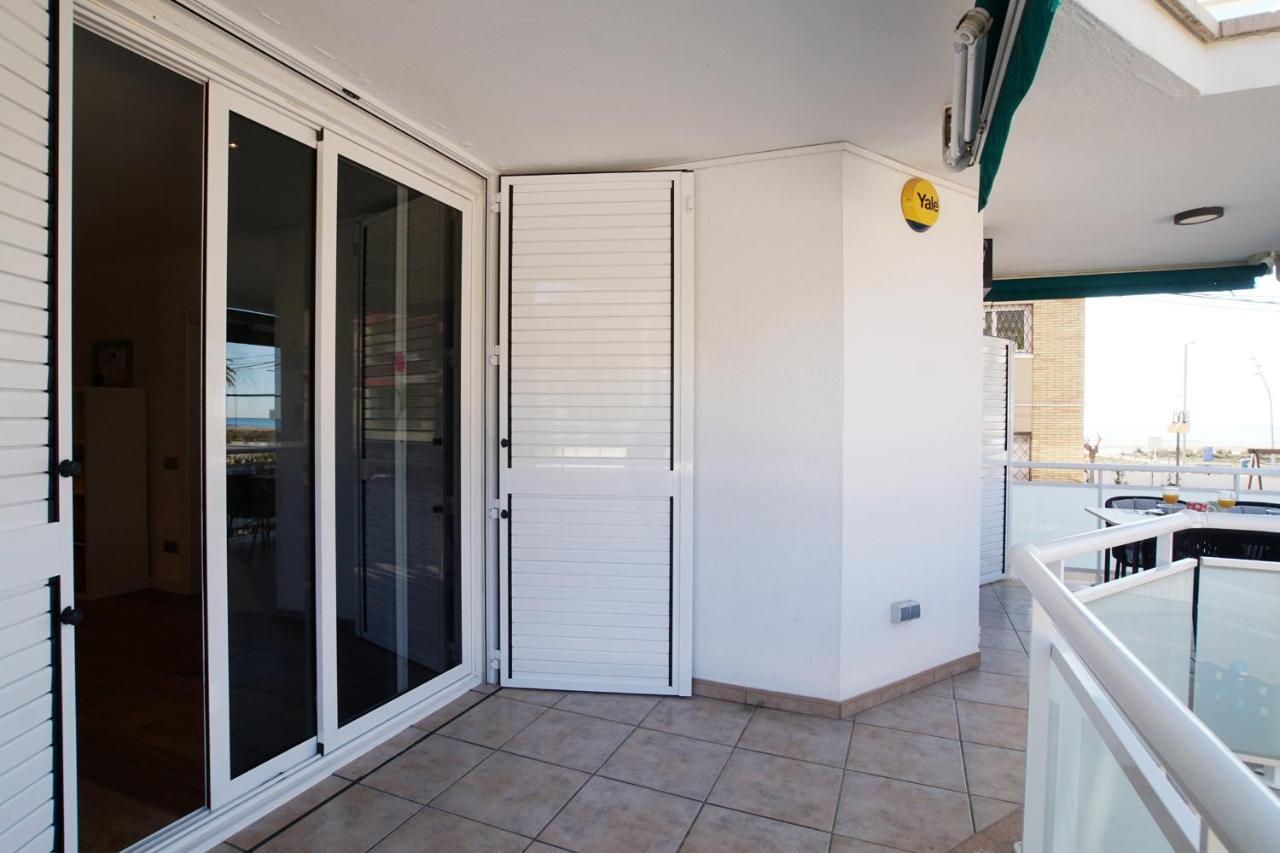 Beach Club House Apartment Castelldefels Exterior foto